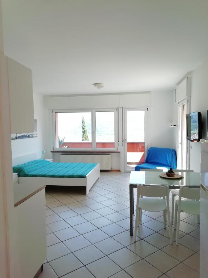 Lake & Castle View Apartment Riva Zewnętrze zdjęcie