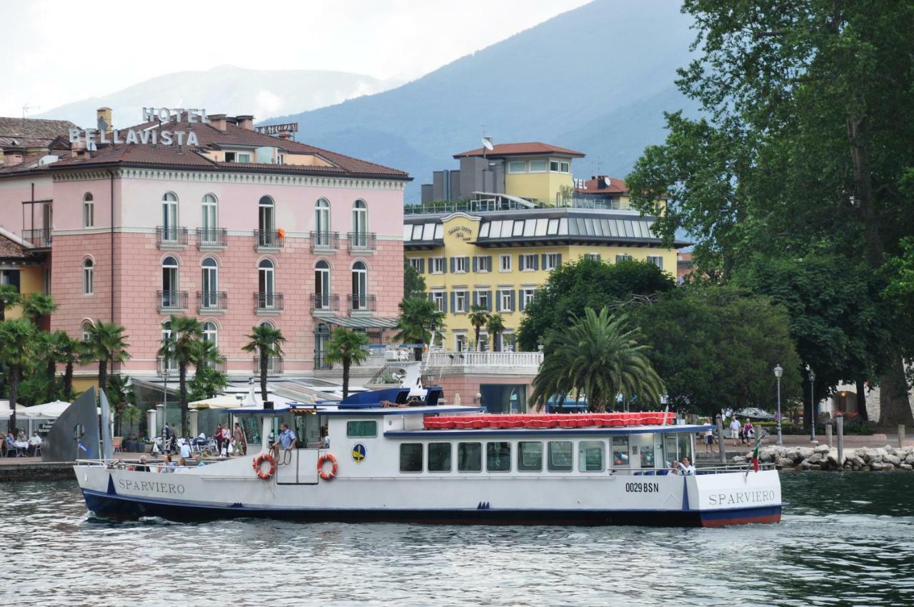 Lake & Castle View Apartment Riva Zewnętrze zdjęcie